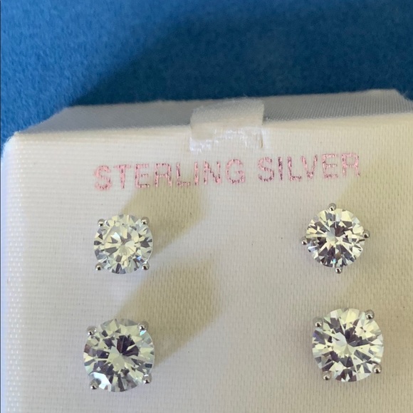 NWOT Sterling Silver Stud Earrings - Picture 2 of 6